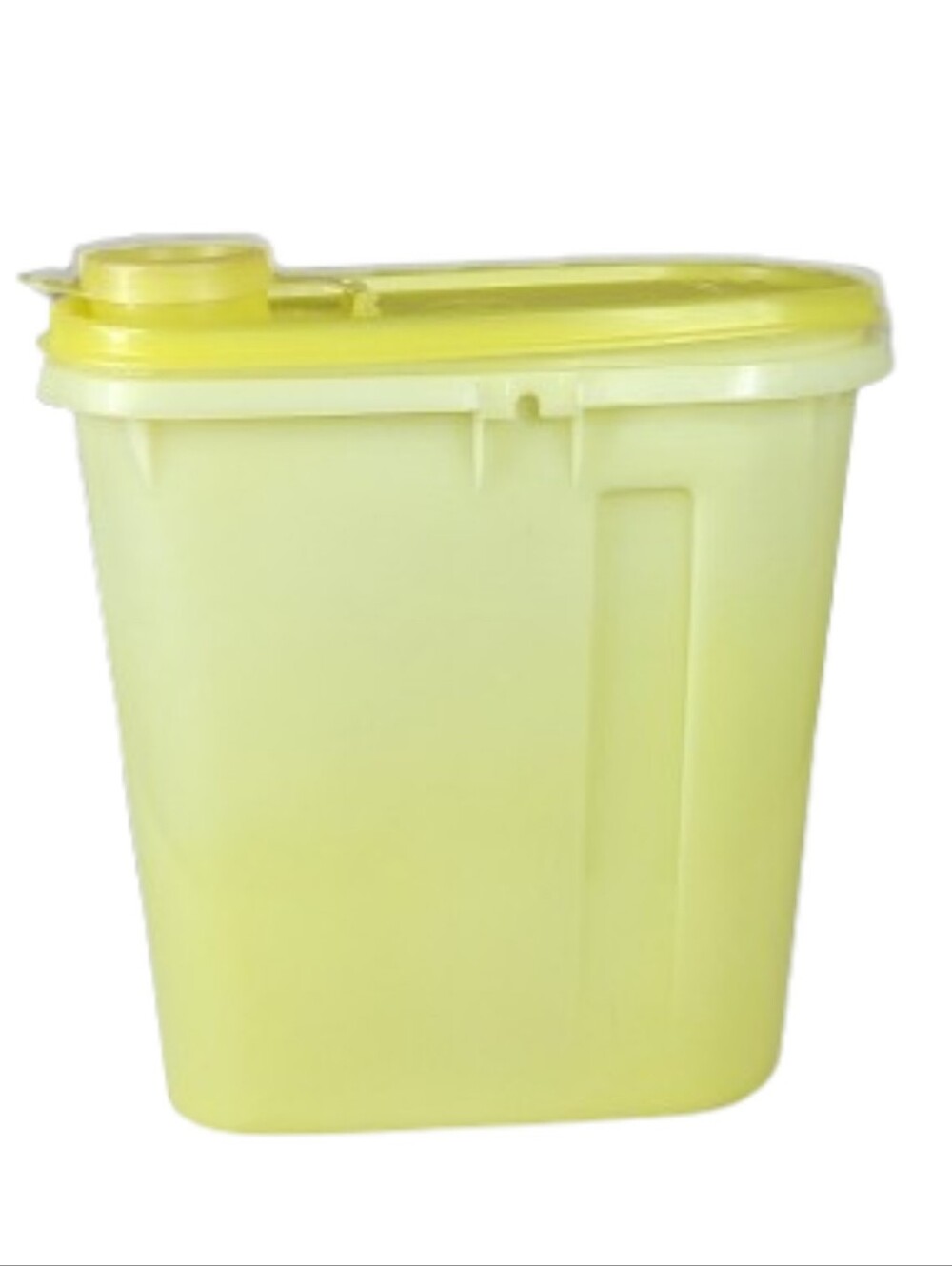 Tupperware #587-2 Yellow Beverage Buddy 2Qt Pitcher With Lid